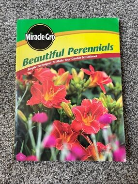 Miracle-Gro Beautiful Perennials Book.
